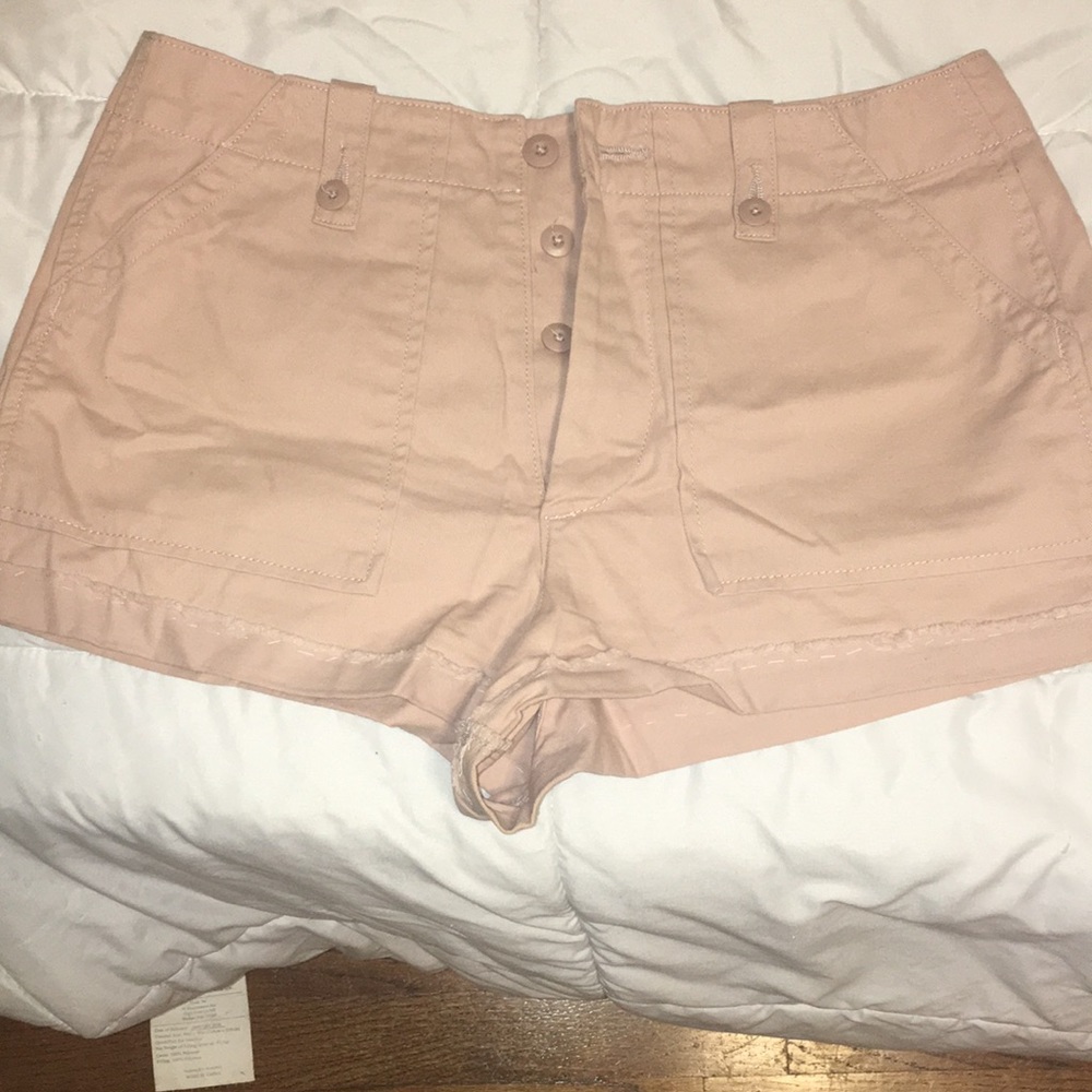 Women’s Blush Cargo Shorts